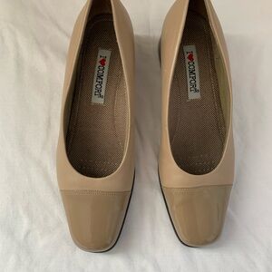 Final Markdown Women's Tan Leather Shoes